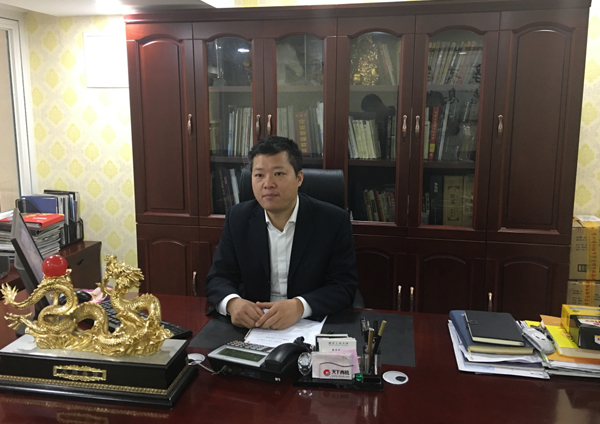 蒙太奇董事長趙廣全攜全體員工給大家拜年啦！
